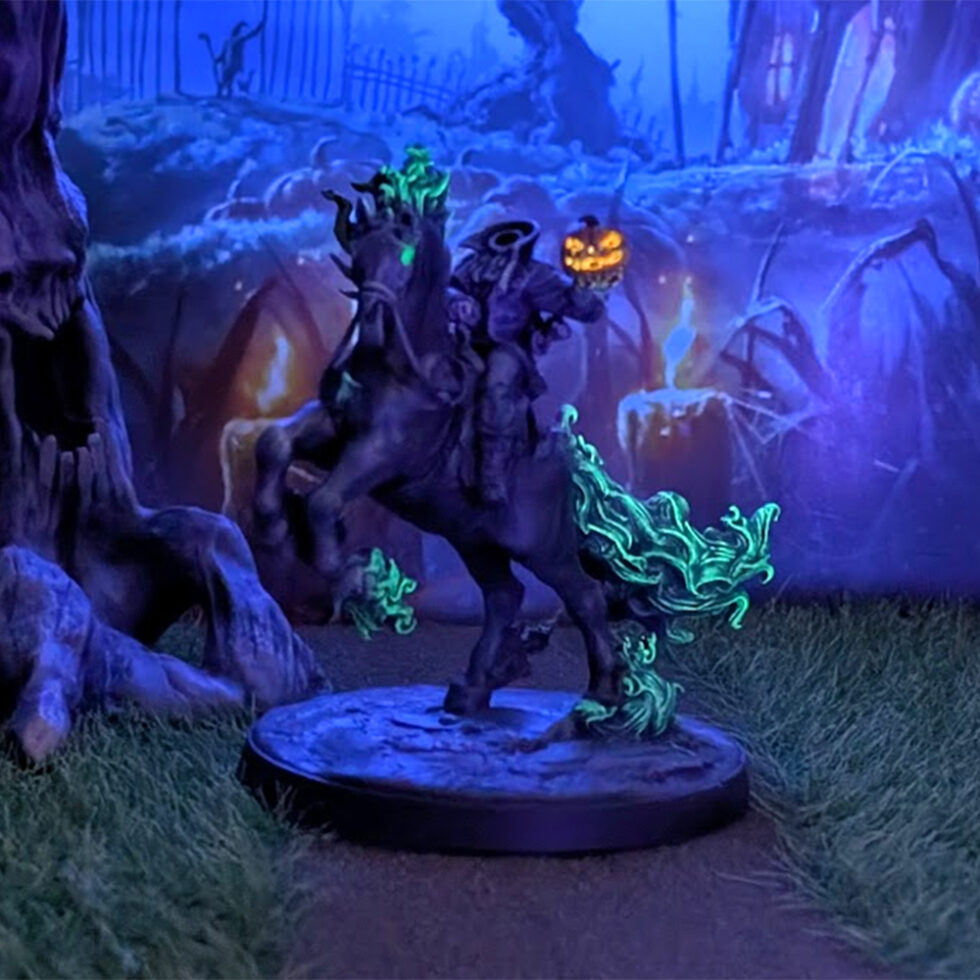 Headless horseman horror miniature for miniature halloween village, lemax spooky town, department 56, horror miniature